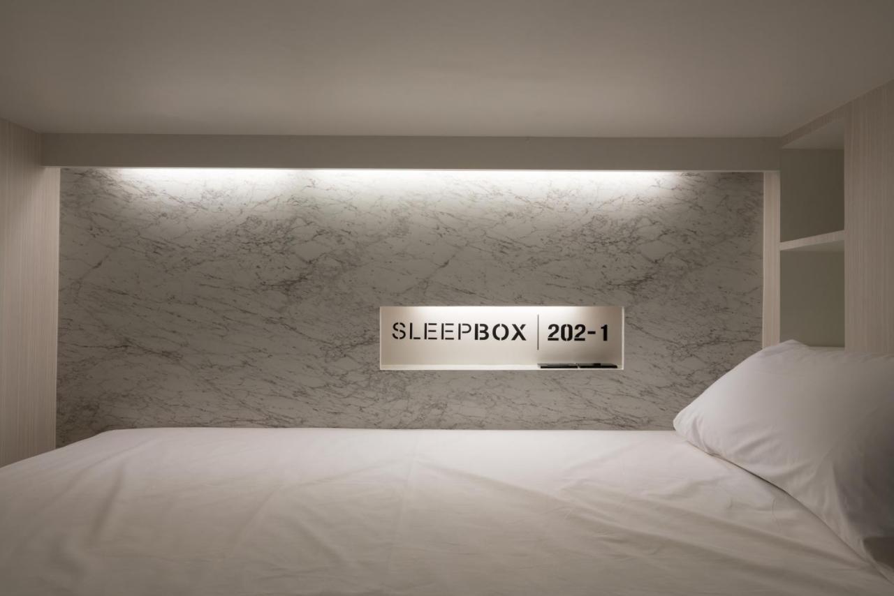 Hostel Sleep Box Sukhumvit 22 Bangkok Exterior foto