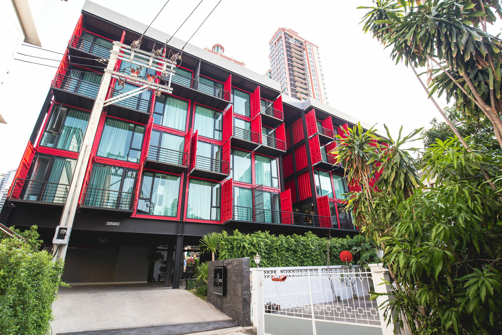 Hostel Sleep Box Sukhumvit 22 Bangkok Exterior foto