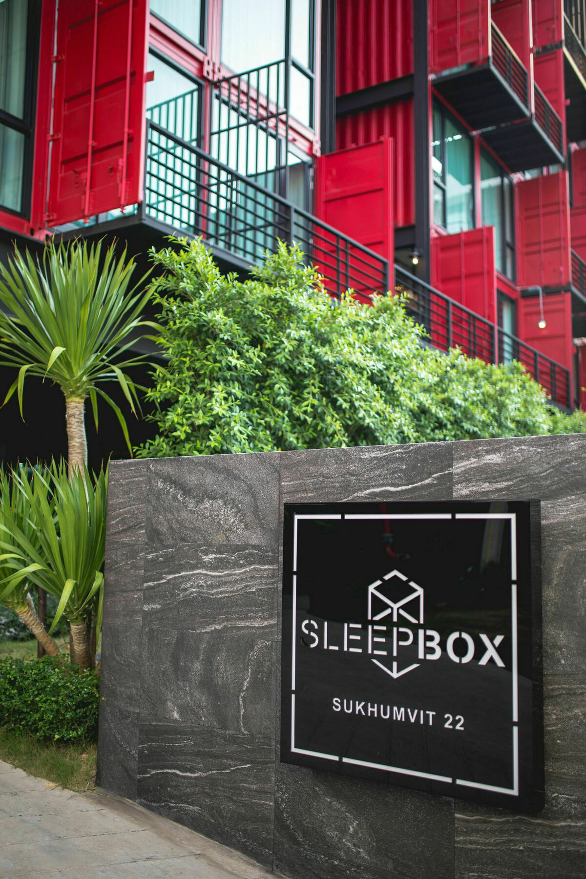 Hostel Sleep Box Sukhumvit 22 Bangkok Exterior foto